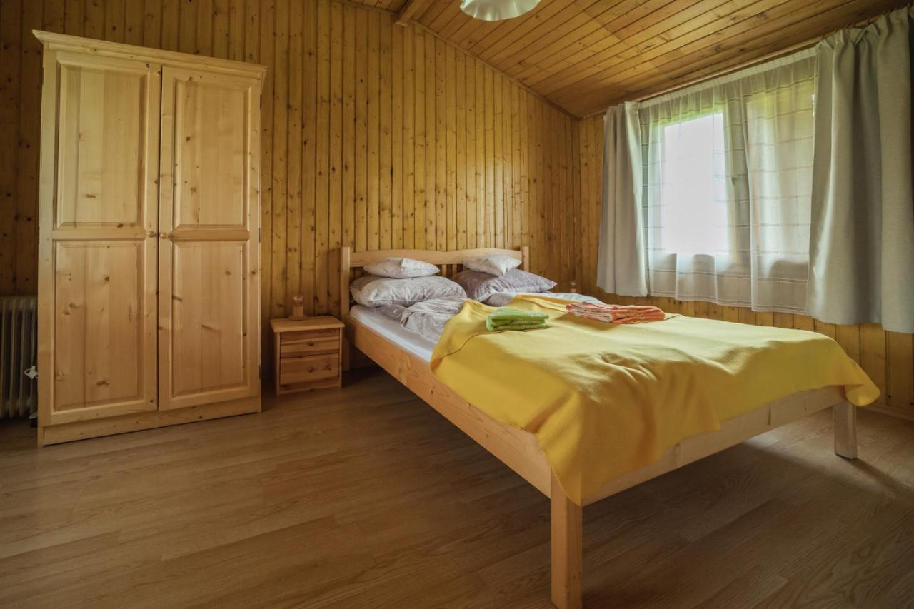 Biotour Camping & Restaurant Ghimeş-Făget Bagian luar foto