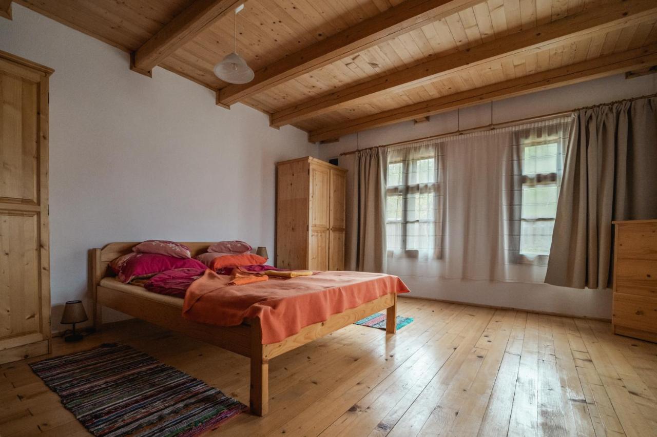 Biotour Camping & Restaurant Ghimeş-Făget Bagian luar foto