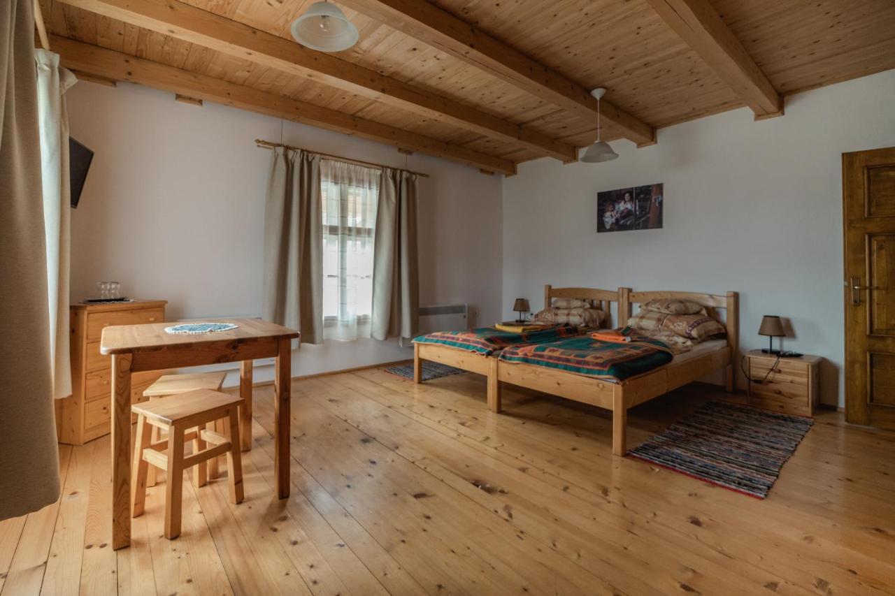 Biotour Camping & Restaurant Ghimeş-Făget Bagian luar foto