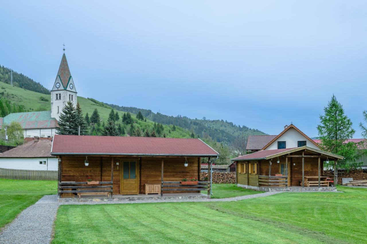 Biotour Camping & Restaurant Ghimeş-Făget Bagian luar foto