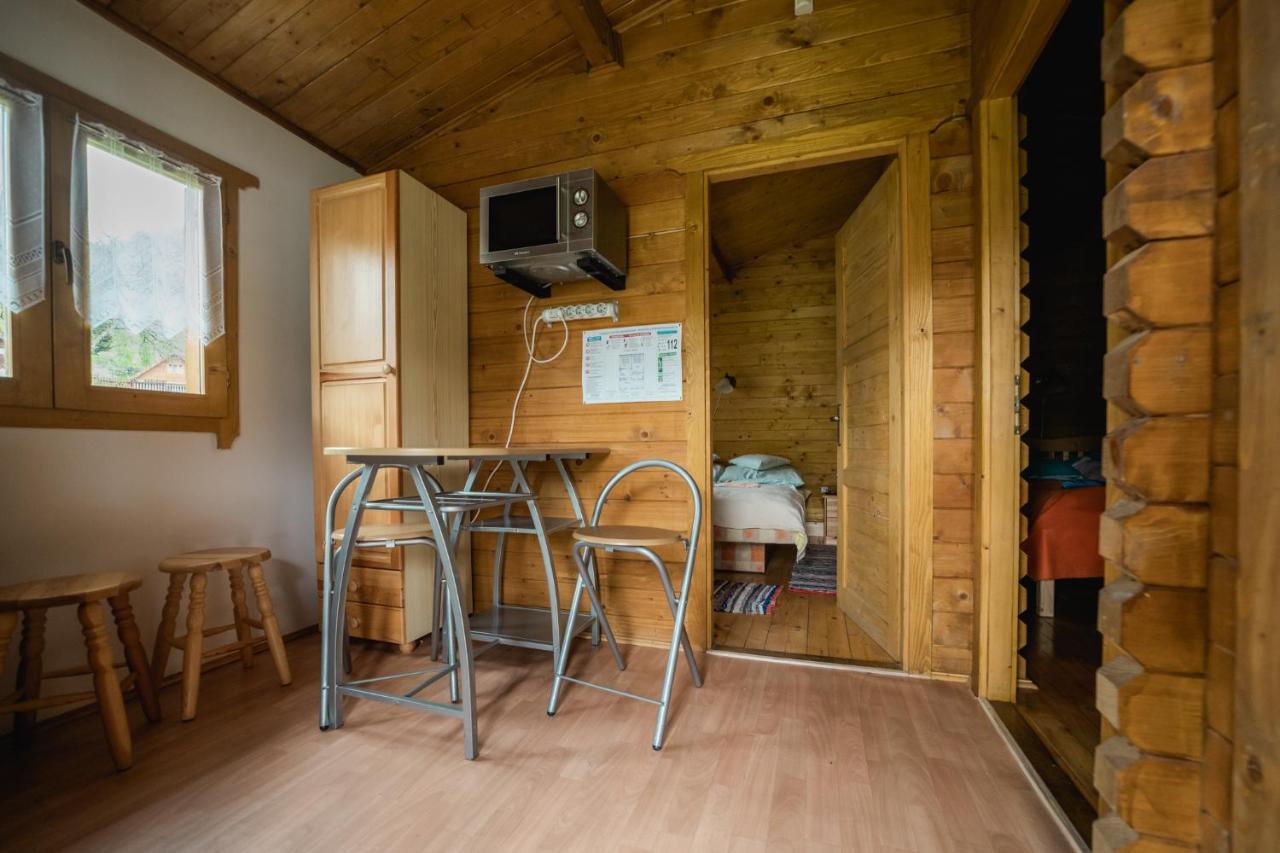 Biotour Camping & Restaurant Ghimeş-Făget Bagian luar foto