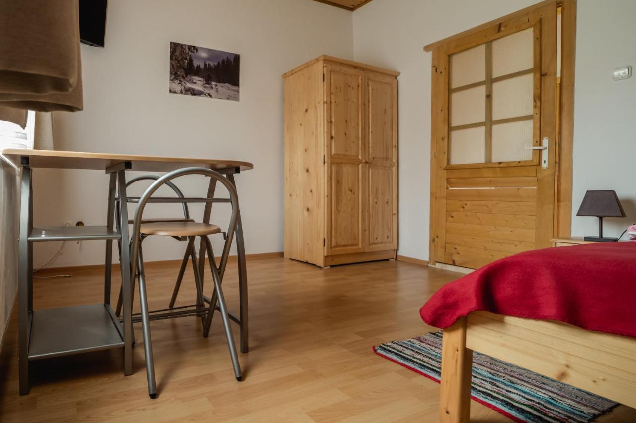 Biotour Camping & Restaurant Ghimeş-Făget Bagian luar foto