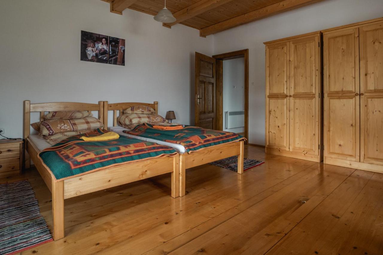 Biotour Camping & Restaurant Ghimeş-Făget Bagian luar foto