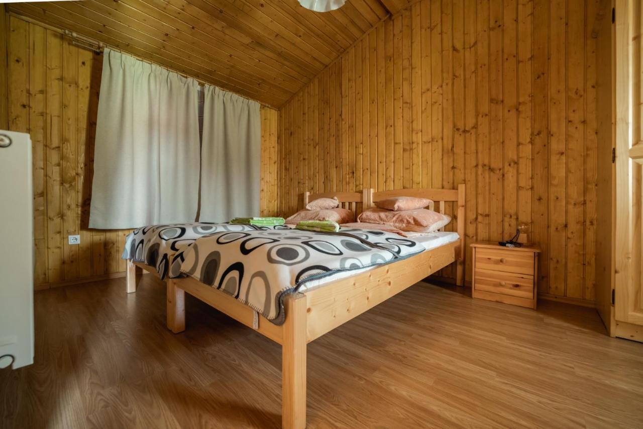 Biotour Camping & Restaurant Ghimeş-Făget Bagian luar foto