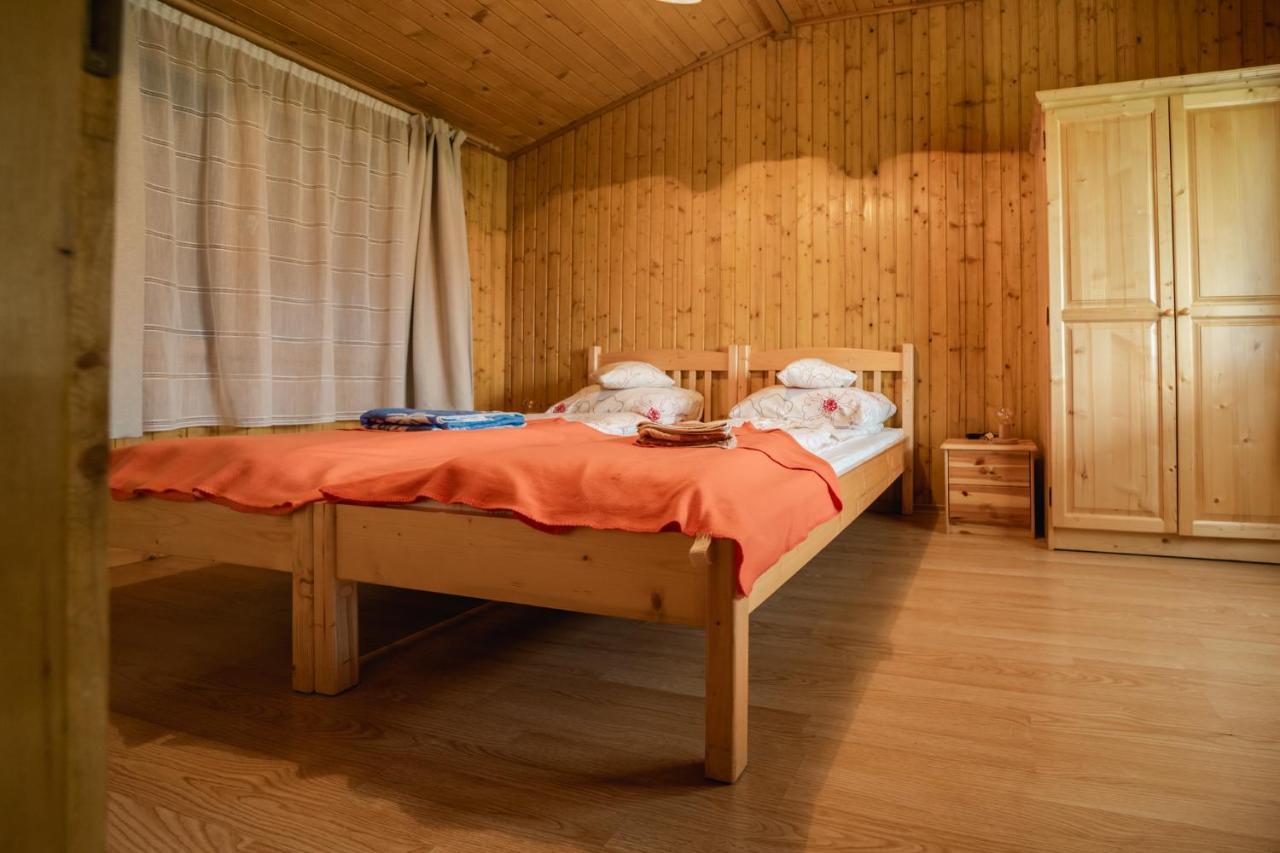 Biotour Camping & Restaurant Ghimeş-Făget Bagian luar foto