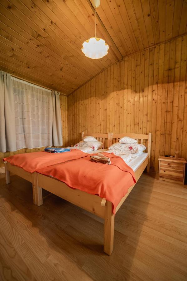 Biotour Camping & Restaurant Ghimeş-Făget Bagian luar foto